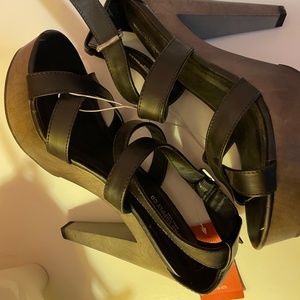 Mossimo heels size 8